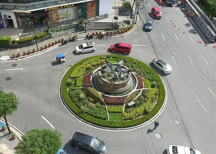 150 Newport Boulevard 旅馆